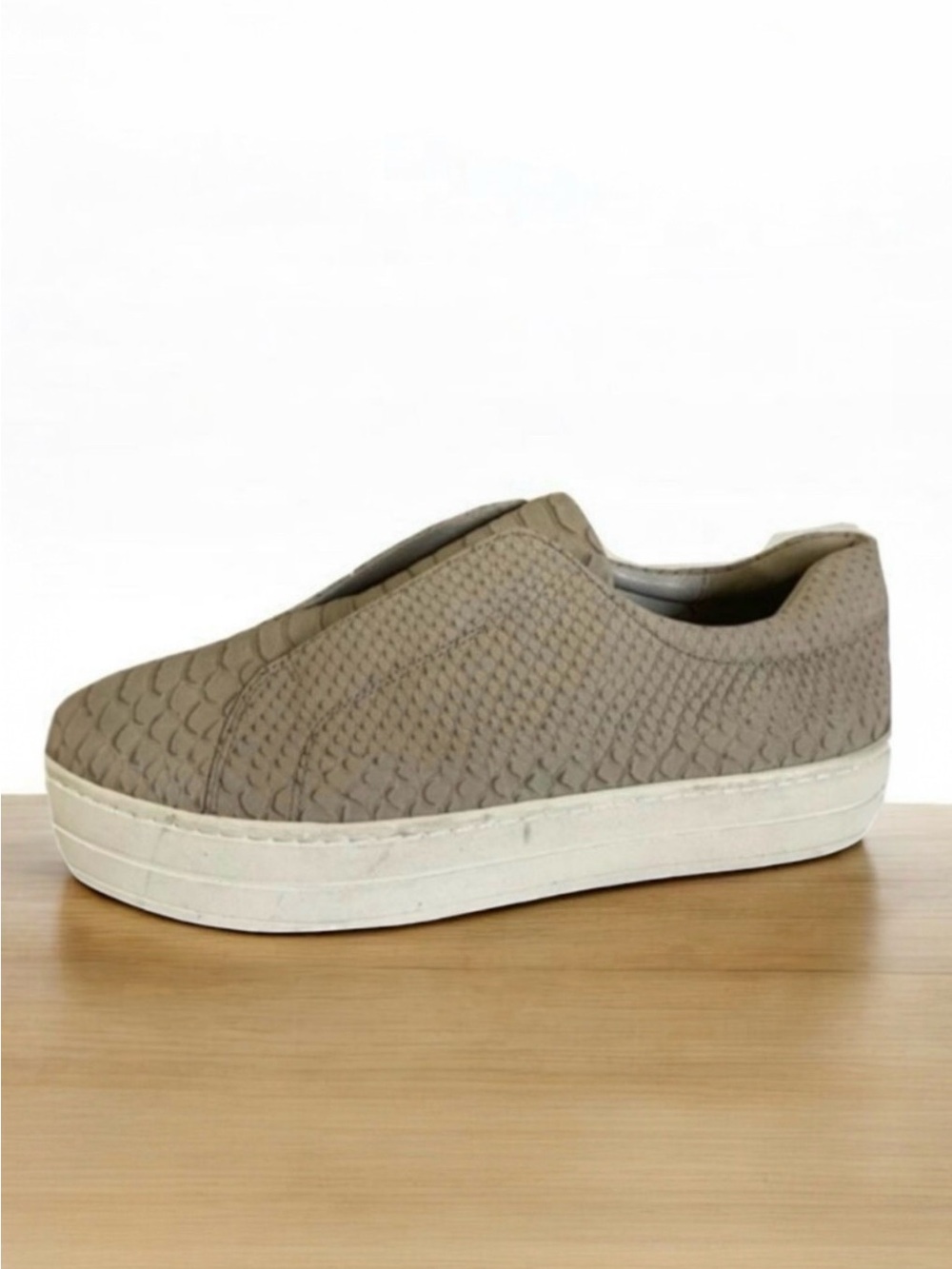 J/Slides Heidi Slip On Sneaker Light Grey Embossed Leather Women's Sz 9